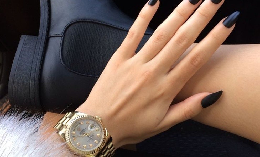 Cum sa indepartezi unghiile acrilice acasa?