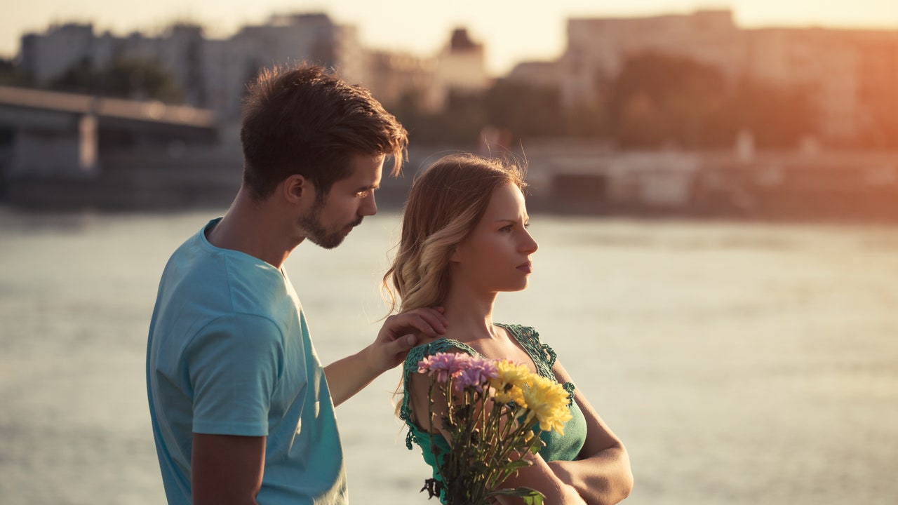 Intalnire rea? Cum sa pleci (cu gratie) cand intalnirea nu merge bine